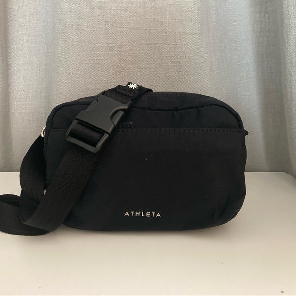 Athleta Handbags - Athleta Black Belt Bag